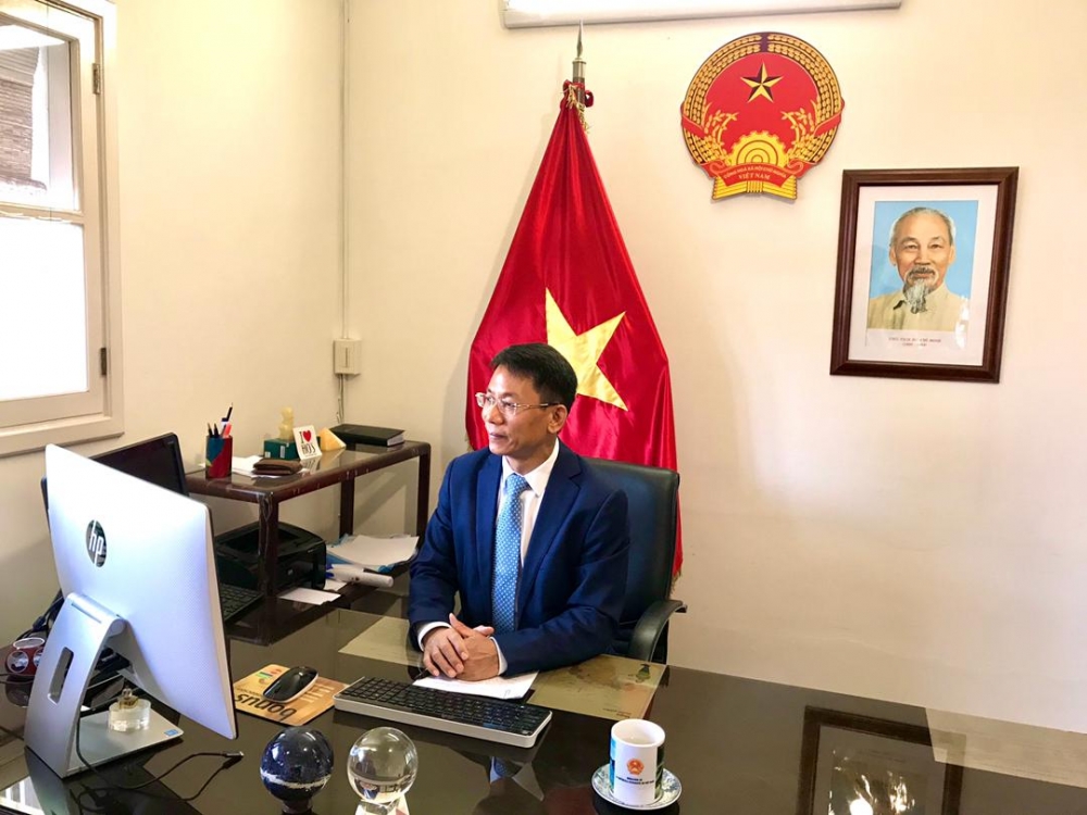 Vietnam and Barbados promote bilateral ties